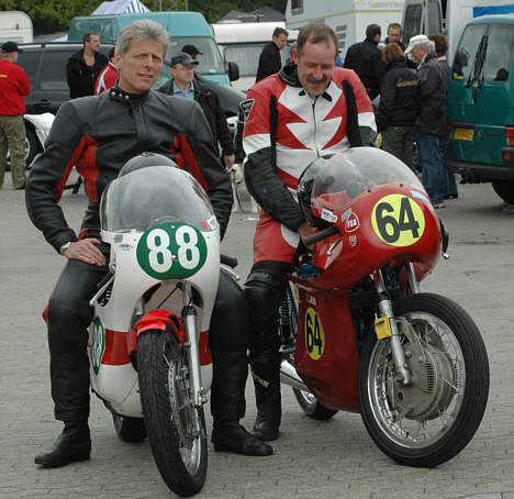Klassiske motorcykler som disse ruller også ind på Padborg Parks asfalt.